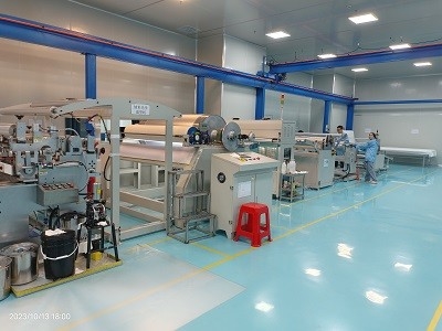 Máquina de revestimento de alta durabilidade e UV para solução de revestimento