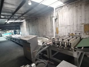 Máquina de revestimento UV de alta automação com tecnologia de revestimento de alta fiabilidade