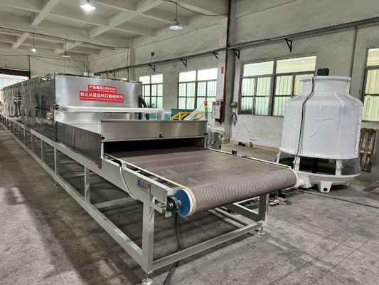 Forno de secagem por microondas industrial com aquecimento volumétrico contínuo tipo correia e potência personalizável