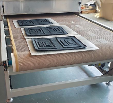 Forno de secagem por microondas industrial com aquecimento volumétrico contínuo tipo correia e potência personalizável