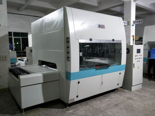 Sistema automático de pulverização para revestimento.