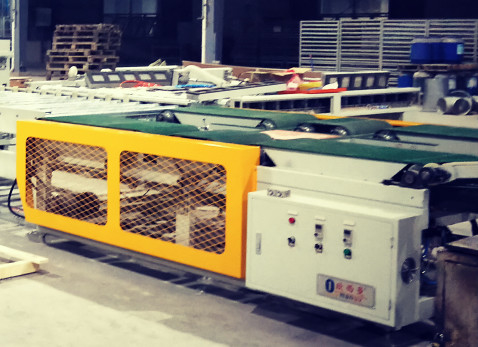 90deg que gerencie a máquina de revestimento UV automática para o painel de fibras do cimento