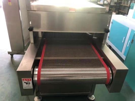 Máquina de irradiação UV AC220V com precisão de controlo de temperatura ±1C e comprimento de onda 365nm