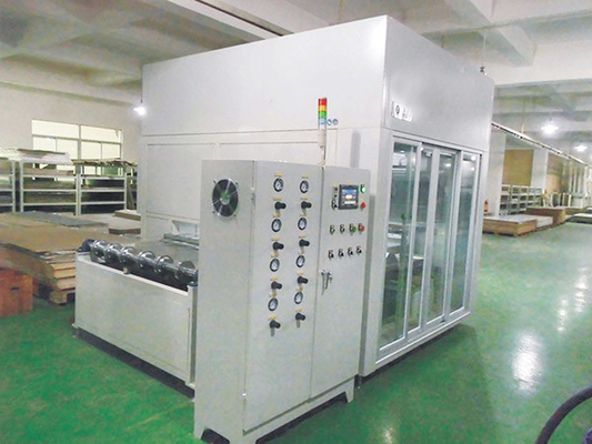 28 - Máquina de revestimento leve técnica do pulverizador 50KW com sistema de transporte