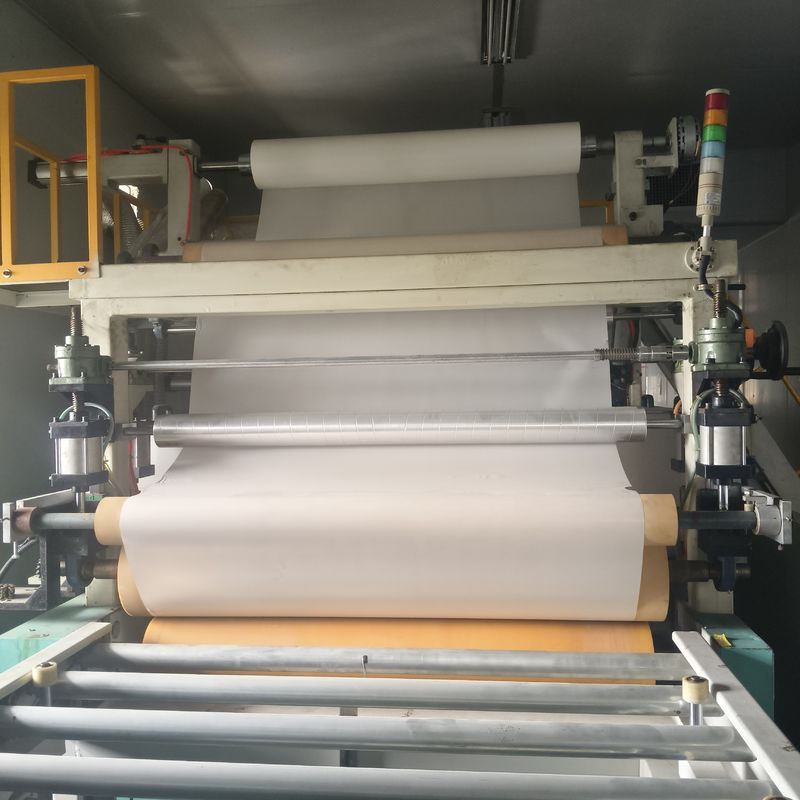 Máquina de transferência de calor rotativa de impressão com tensão de 360-410V 50HZ e velocidade de 1-3 M/min