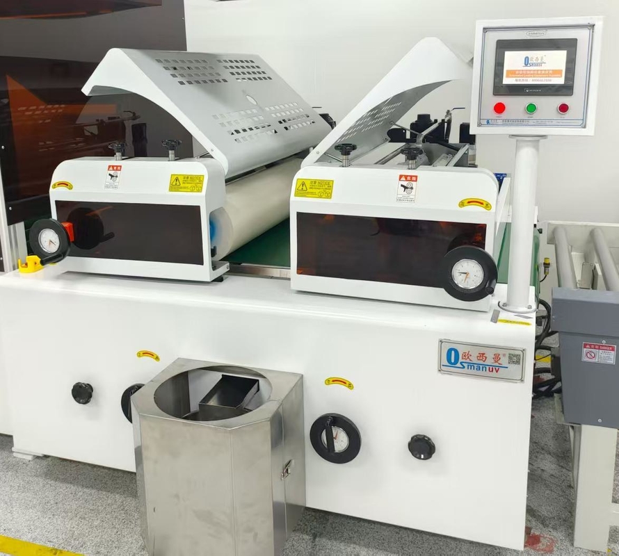 Máquina de Revestimento por Rolo com Soluções de Engenharia de Precisão e Revestimento por Rolo para Frente e para Trás, Largura Efetiva de 1320mm