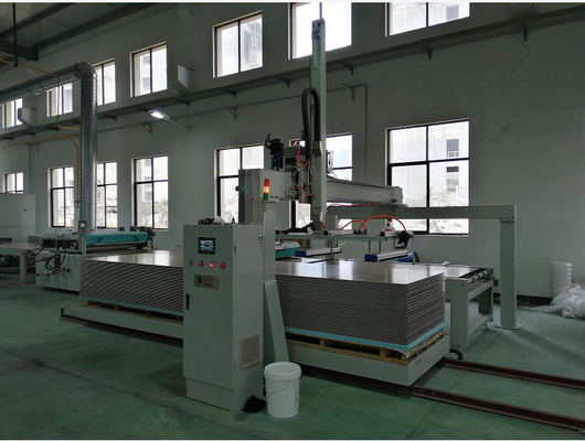 Máquina de revestimento UV do controle 4.5KW do PLC de Mitsubishi para a placa do silicato do cálcio