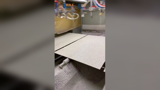 Máquina automática de revestimento por spray para placas